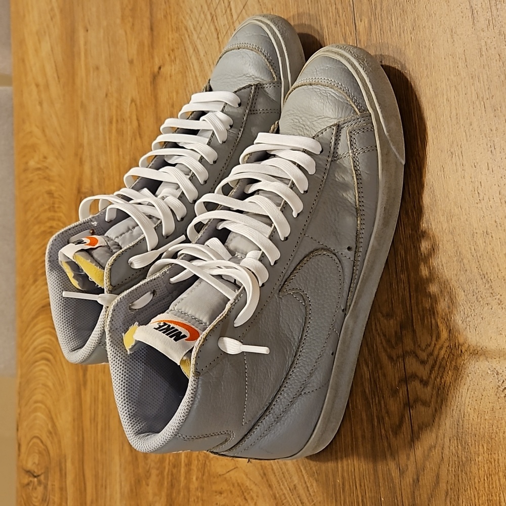 Nike blazers men's size 7Y